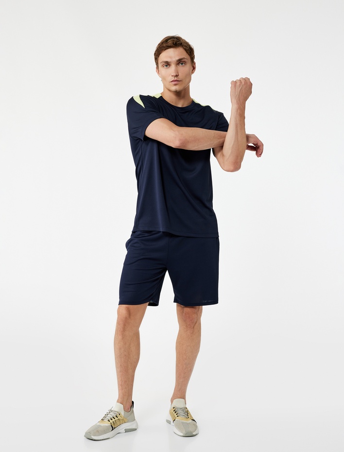  Rahat Kesim Renk Kontrastlı Kısa Kollu Bisiklet Yaka Spor Tişört