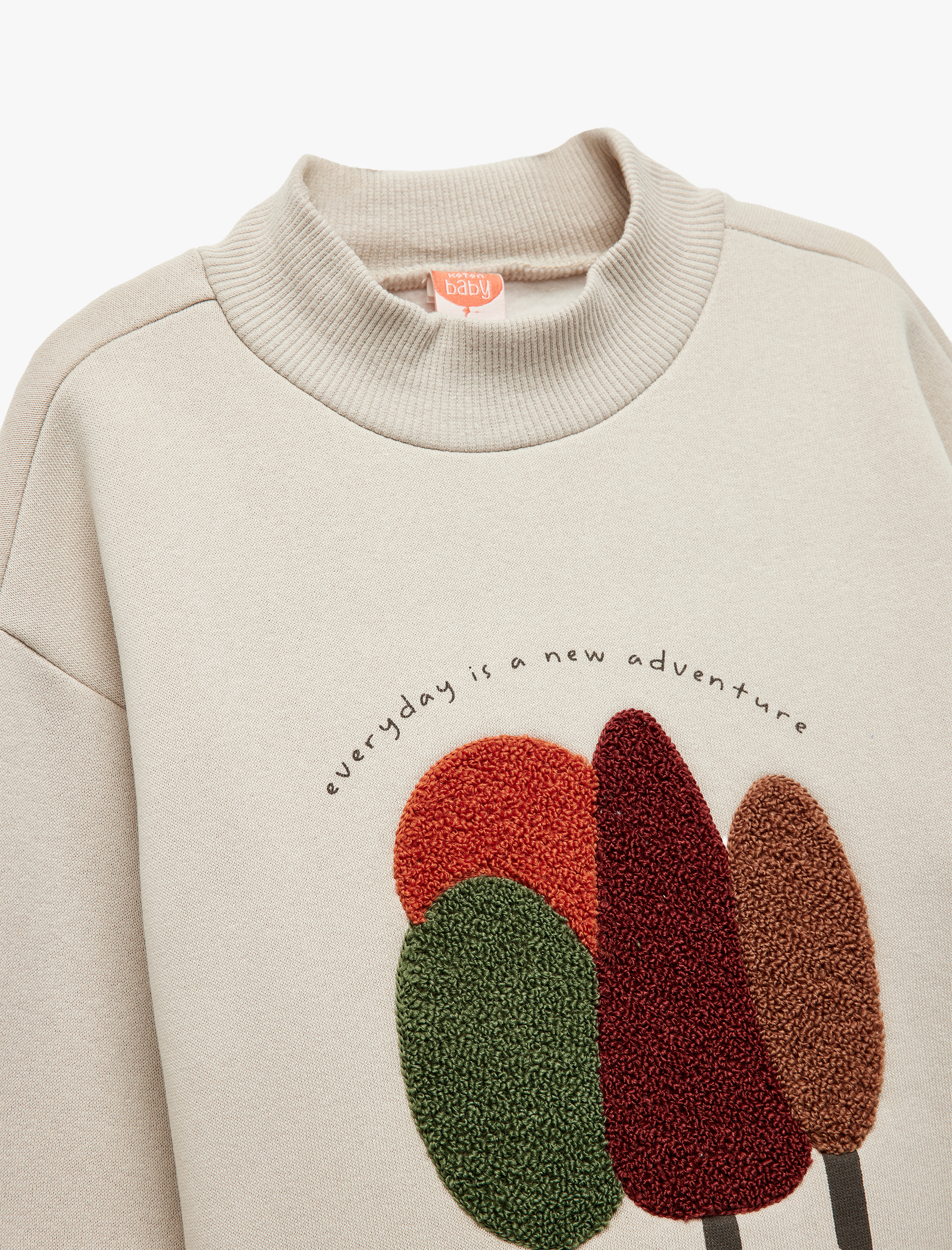  Erkek Bebek Nakışlı Uzun Kollu Şardonlu Dik Yaka Sweatshirt