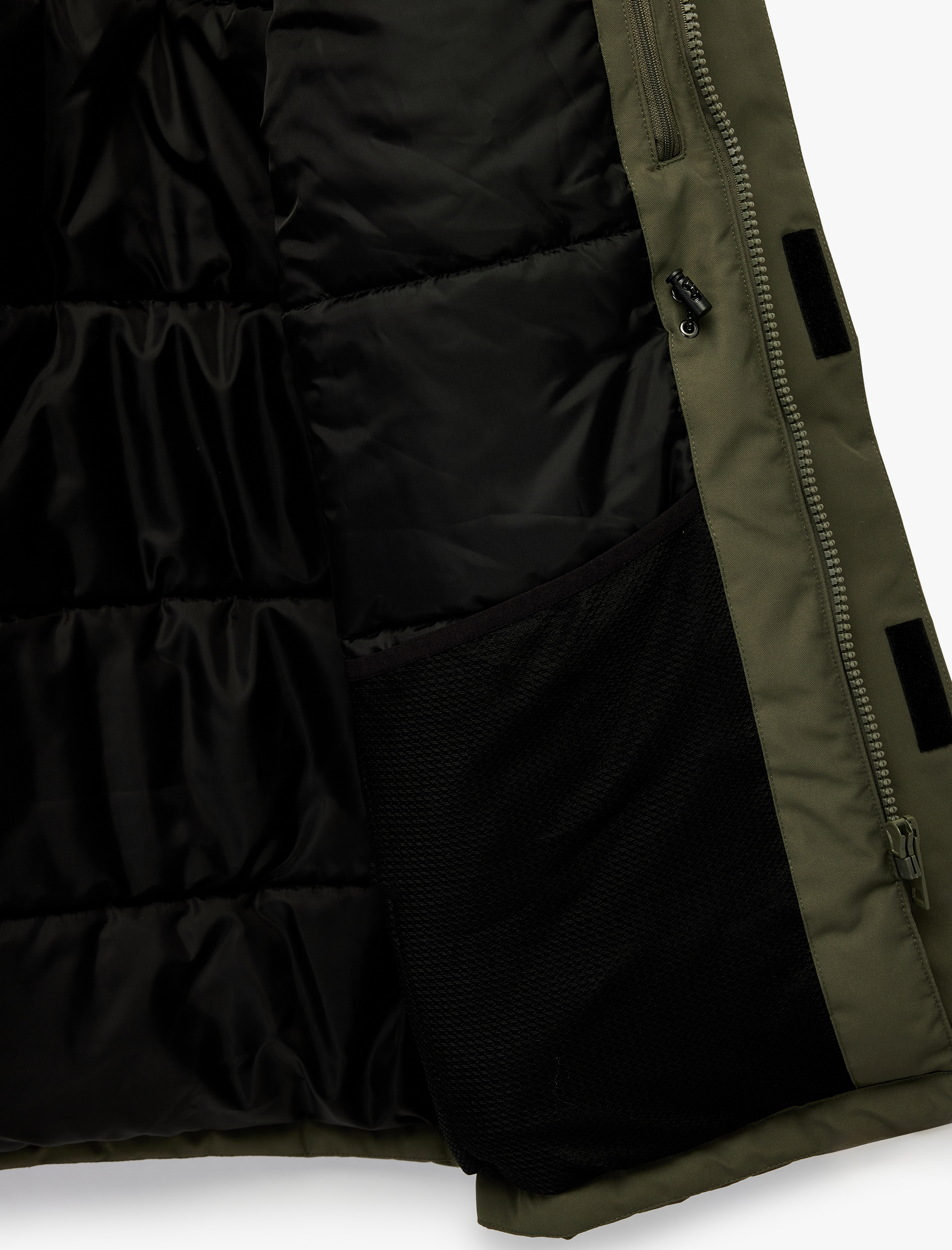   Uzun Kollu Kapaklı Cepli Fermuarlı Suni Kürklü Kapşonlu Parka