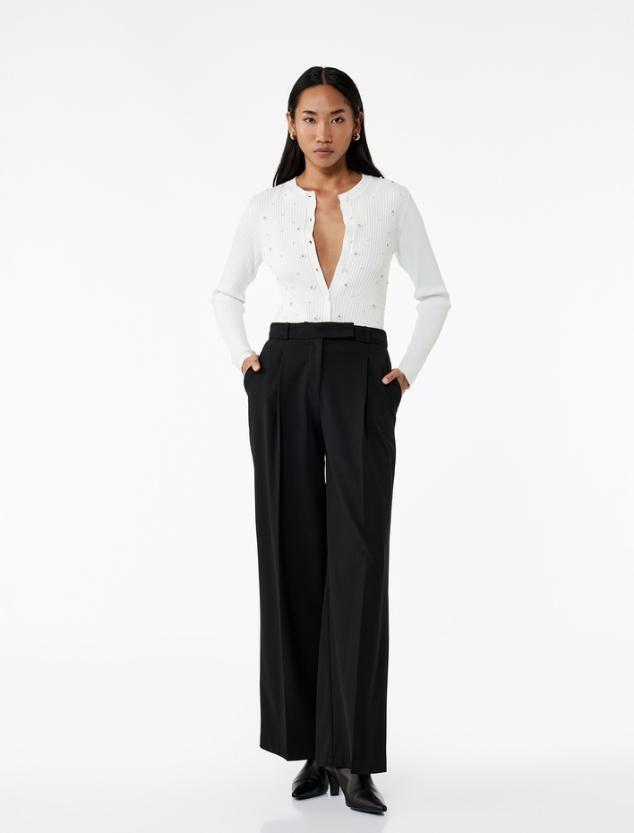  Düğmeli Uzun Kollu Bisiklet Yaka Taşlı Triko Hırka