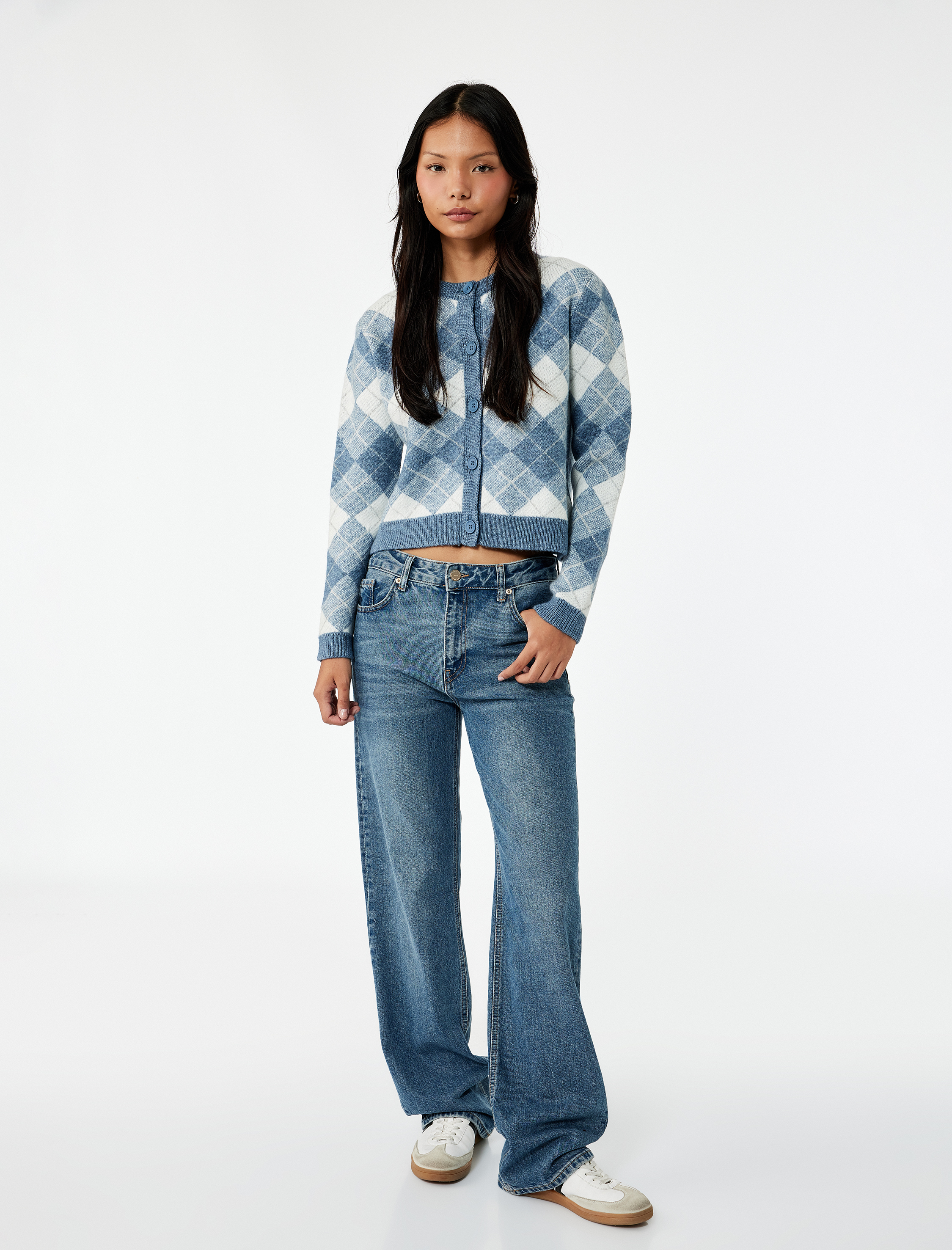   Düğmeli Uzun Kollu Bisiklet Yaka Baklava Desenli Triko Hırka