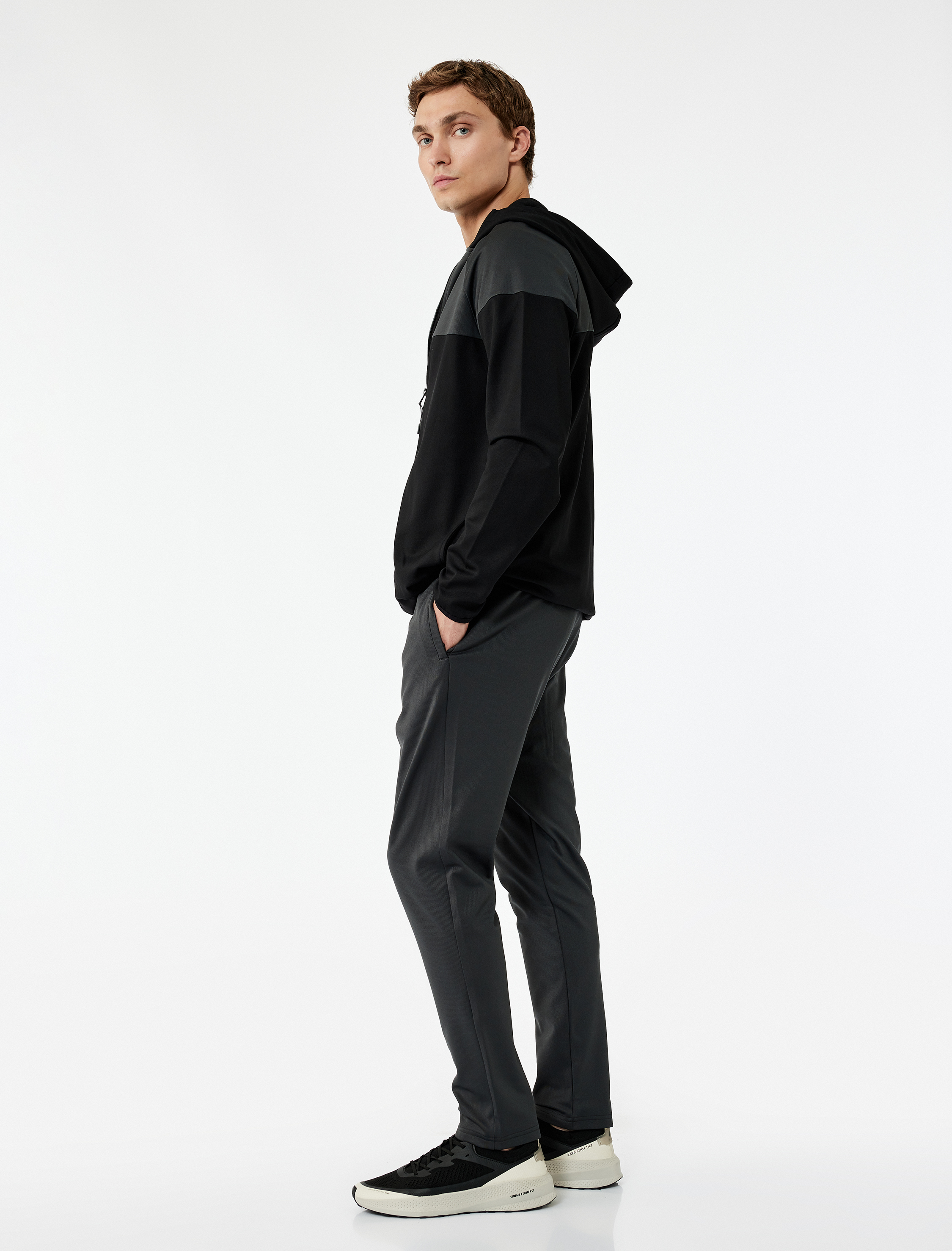   Cep Detaylı Beli Bağcıklı Spor Eşofman Altı