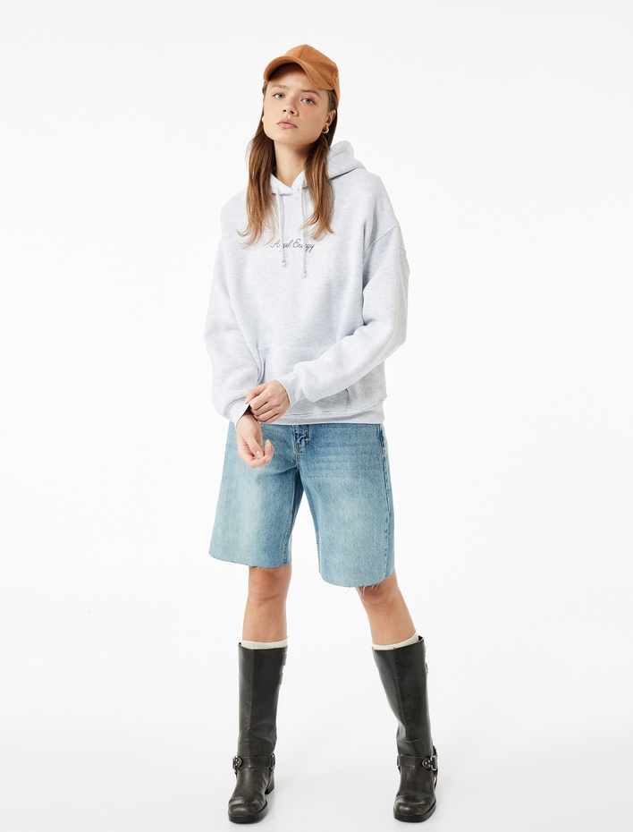  Şardonlu Kapüşonlu Kanguru Cepli Arkası Baskılı Oversize Sweatshirt