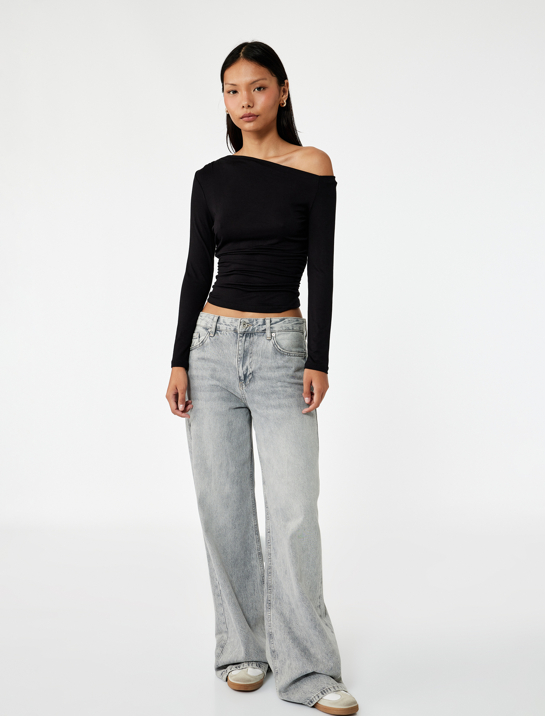   Slim Fit Omzu Açık Uzun Kollu Viskon Drapeli Tişört