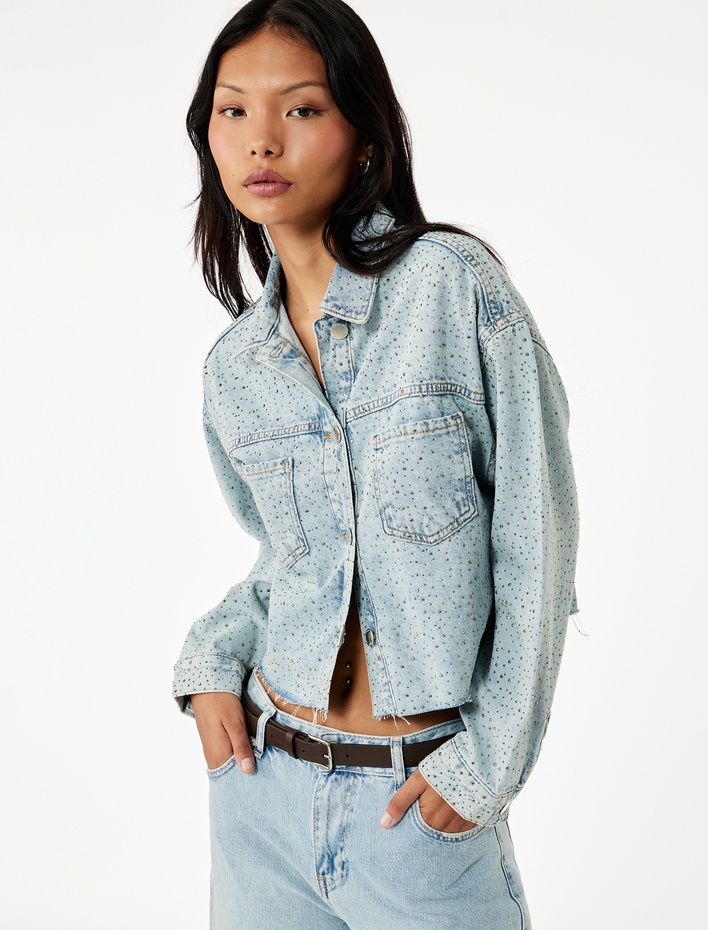  Cep Detaylı Düğmeli Klasik Yaka Taşlı Denim Ceket