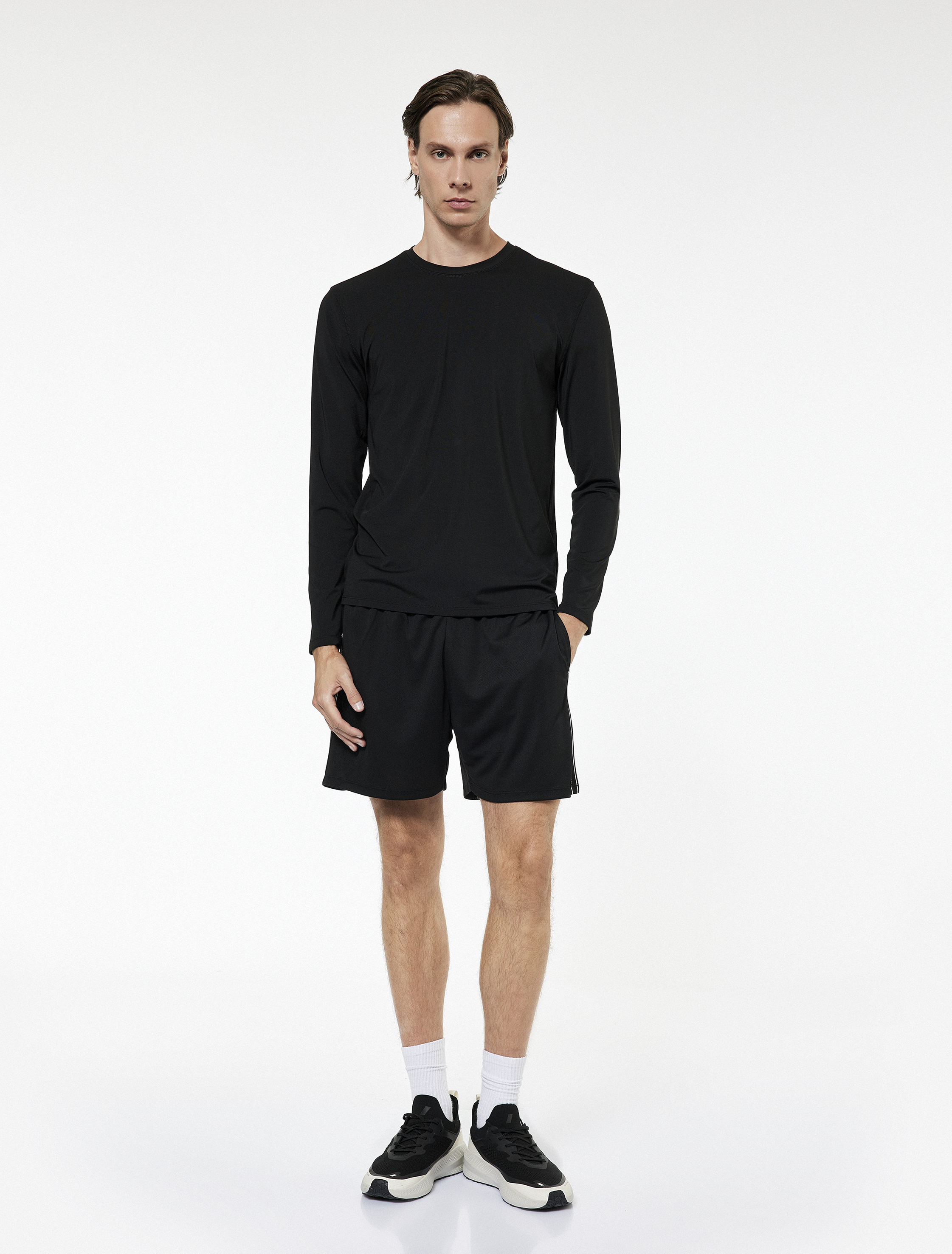   Rahat Kalıp Dikiş Detaylı Bisiklet Yaka Uzun Kollu Basic Spor Tişört