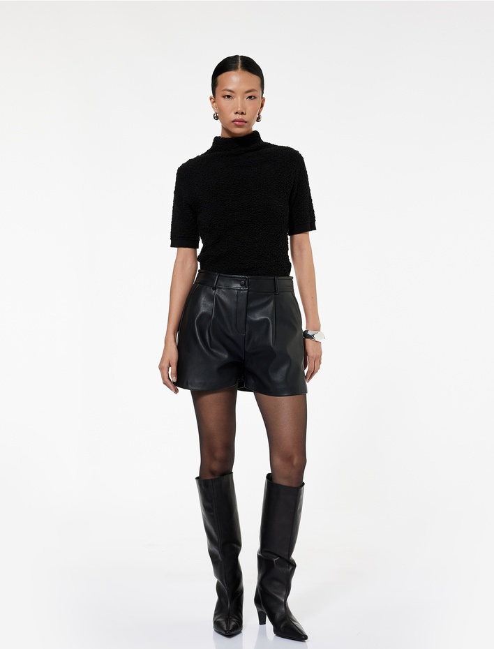  Regular Fit Kısa Kollu Dik Yaka Dokulu Triko Kazak