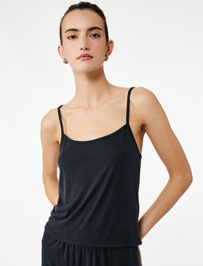  Modal Kumaş İnce Askılı Crop Pijama Üstü