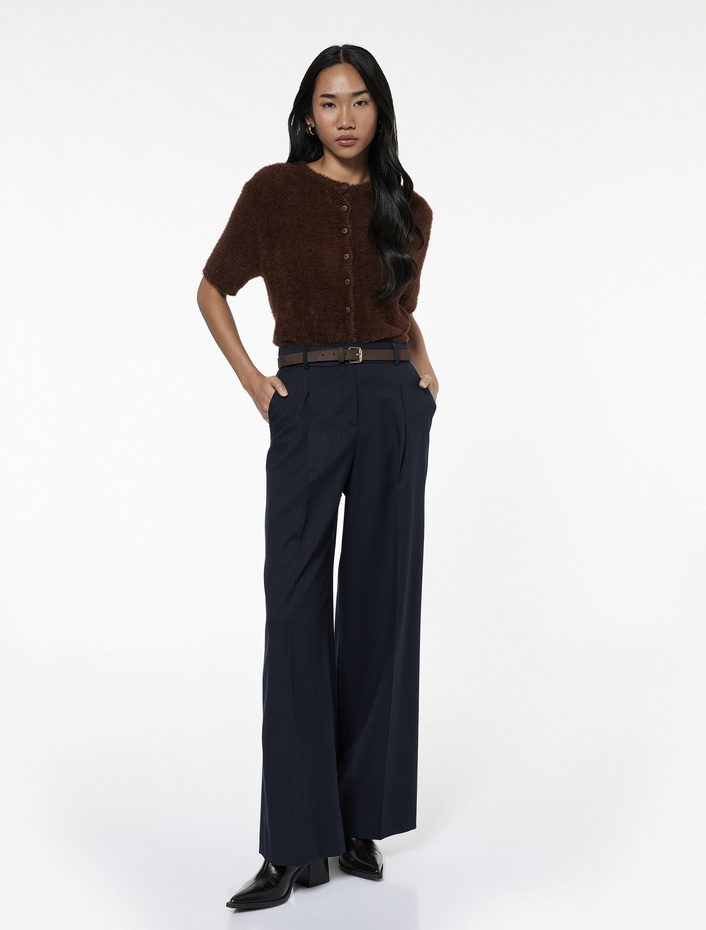  Kısa Kollu Bisiklet Yaka Peluş Triko Hırka