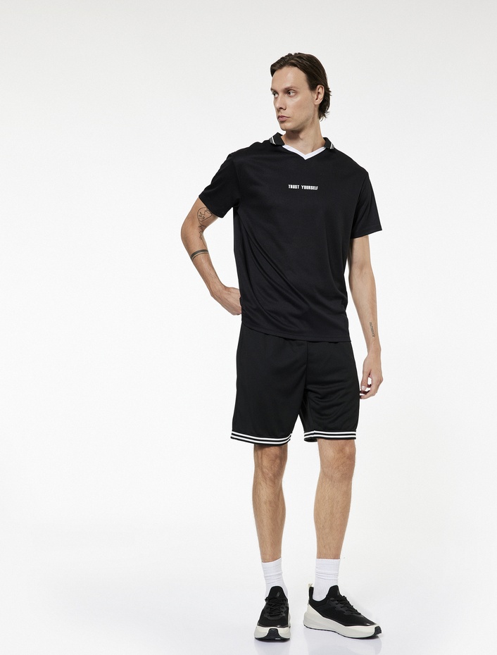  Rahat Kalıp Cepli Şerit Detaylı Beli Bağcıklı Spor Şort