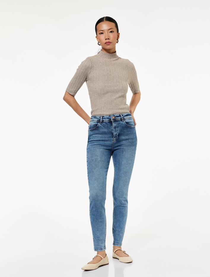  Yüksek Bel Düğmeli Cepli Dar Paça Skinny Jean Pantolon - Skinny Jeans