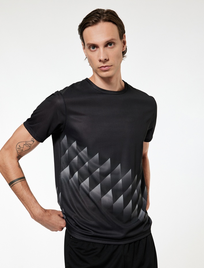  Rahat Kesim Kısa Kollu Desenli Bisiklet Yaka Spor Tişört