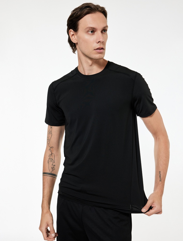  Bisiklet Yaka Regular Fit Dikiş Detaylı Kısa Kollu Spor Tişört