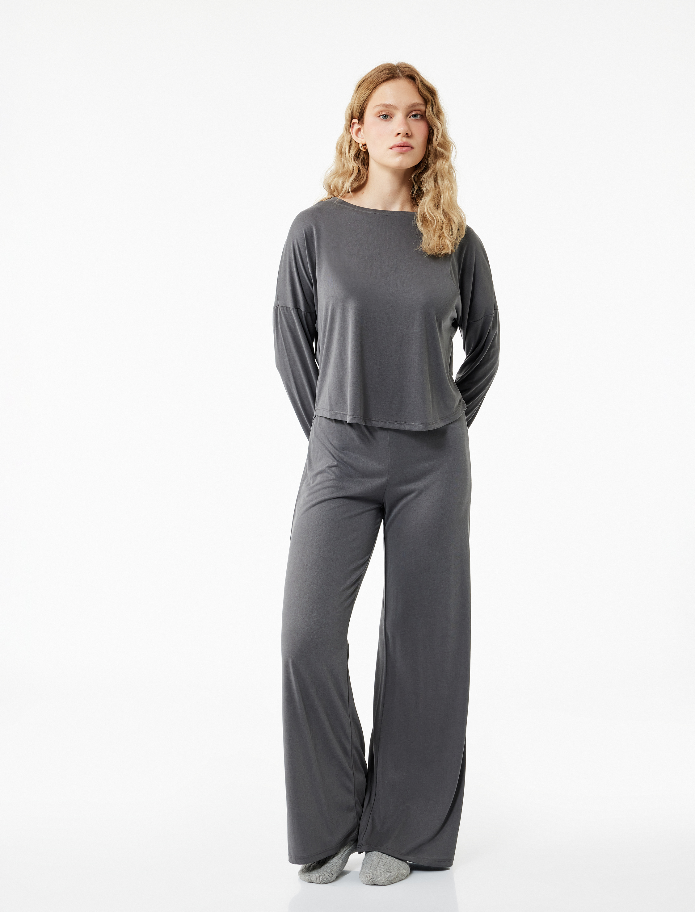 Uzun Kollu Bisiklet Yaka Rahat Kalıp Modal Pijama Üstü