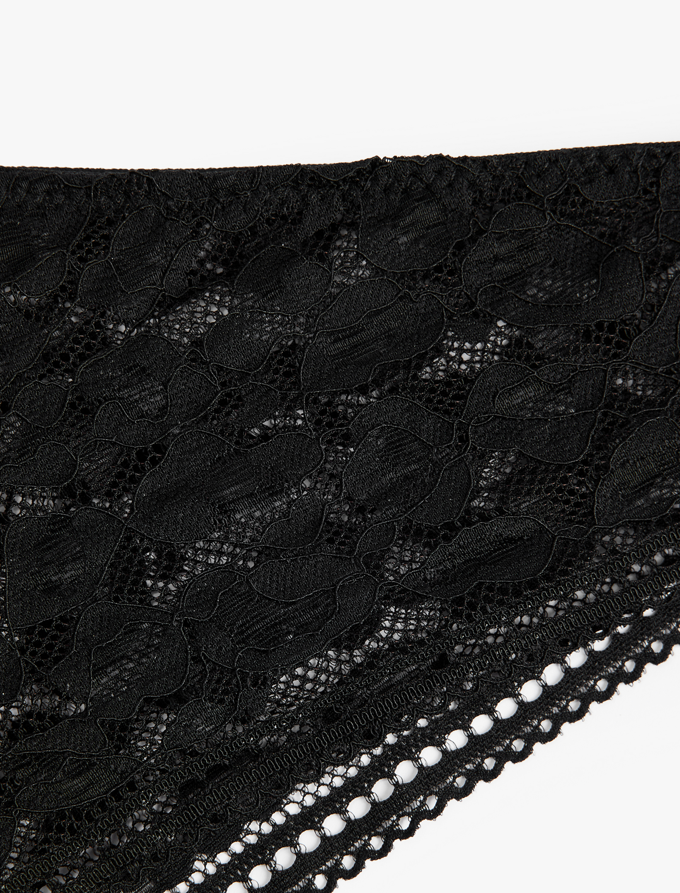 Rahat Kalıp Dantelli Brazilian Külot