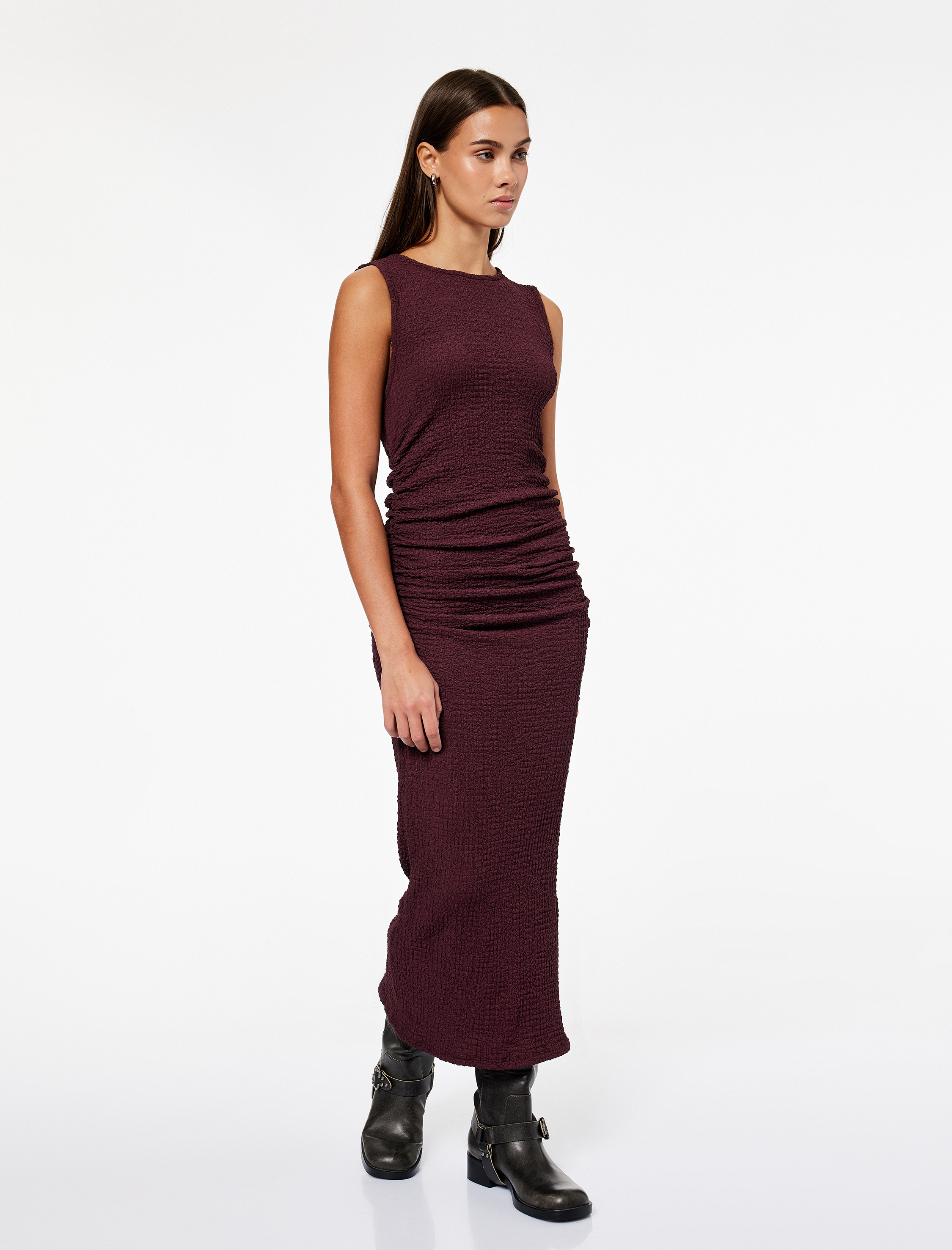   Drape Detaylı Kolsuz Dokulu Bisiklet Yaka Slim Fit Uzun Elbise