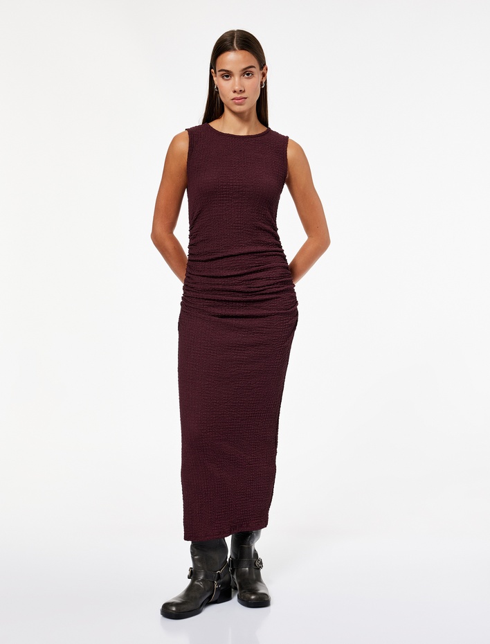  Drape Detaylı Kolsuz Dokulu Bisiklet Yaka Slim Fit Uzun Elbise