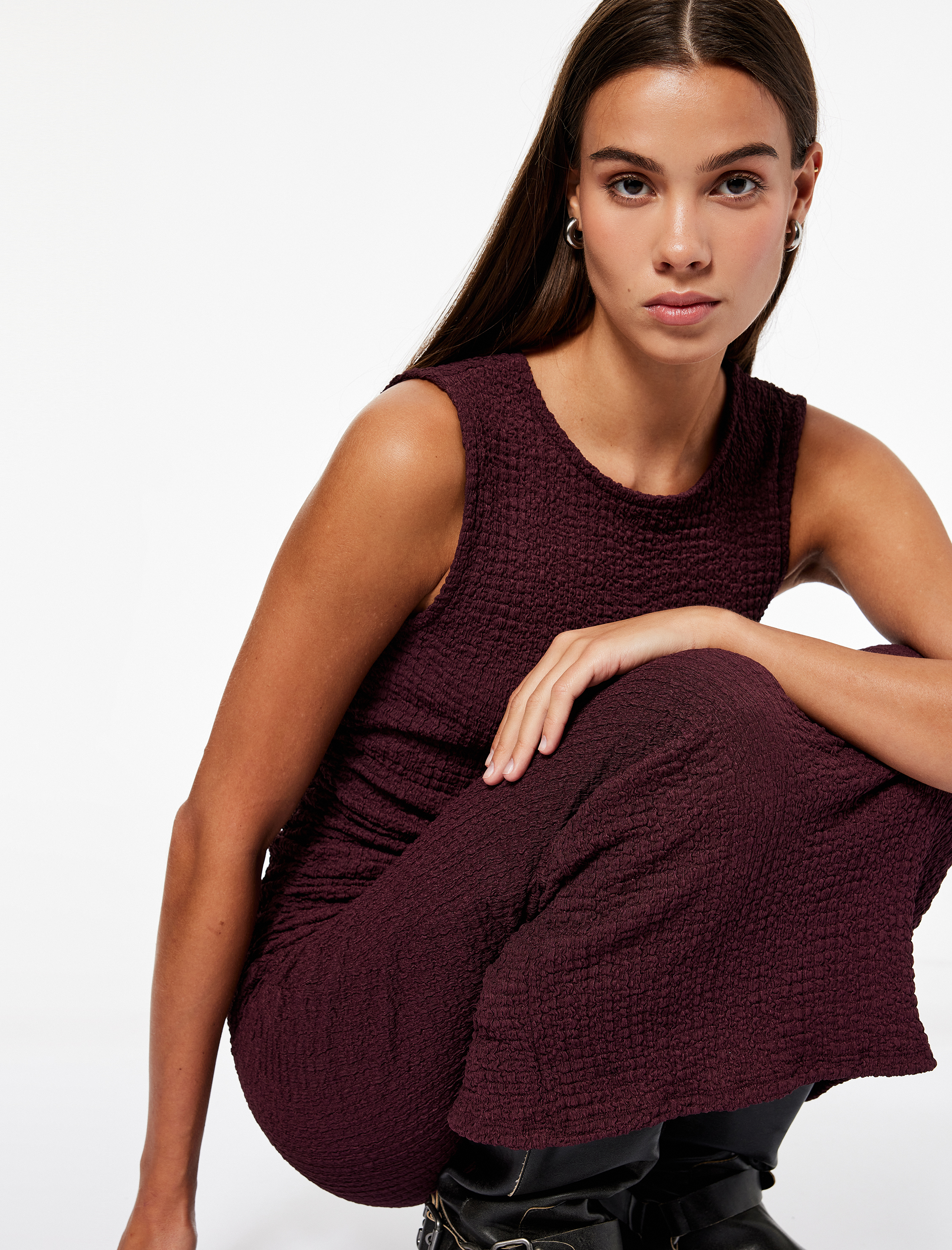   Drape Detaylı Kolsuz Dokulu Bisiklet Yaka Slim Fit Uzun Elbise