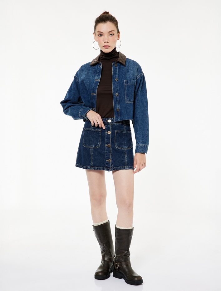  Pamuklu Düğmeli Cep Detaylı Mini Denim Etek