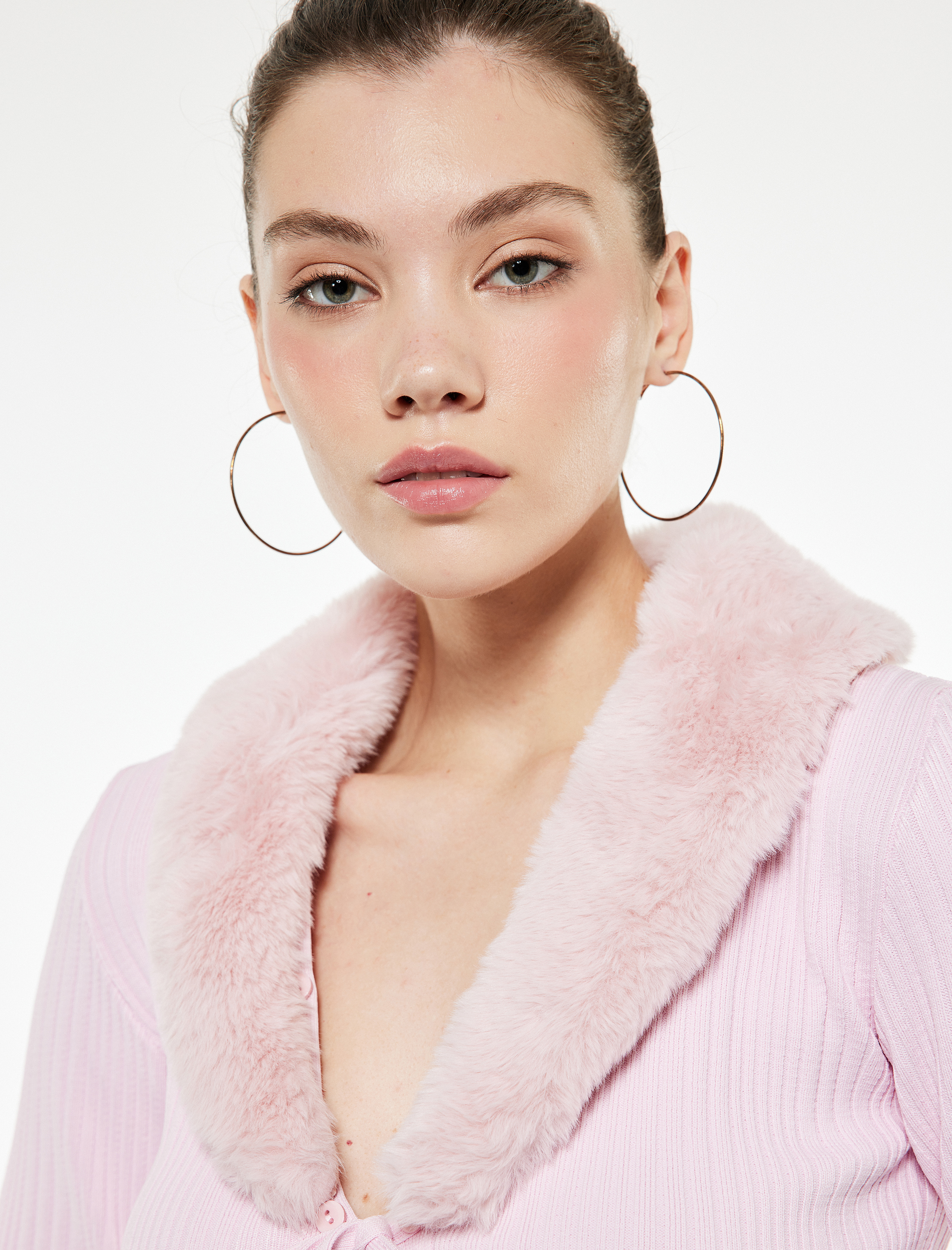   Suni Kürklü Yaka Fiyonklu Bağlama Detaylı Slim Fit Crop Triko Hırka