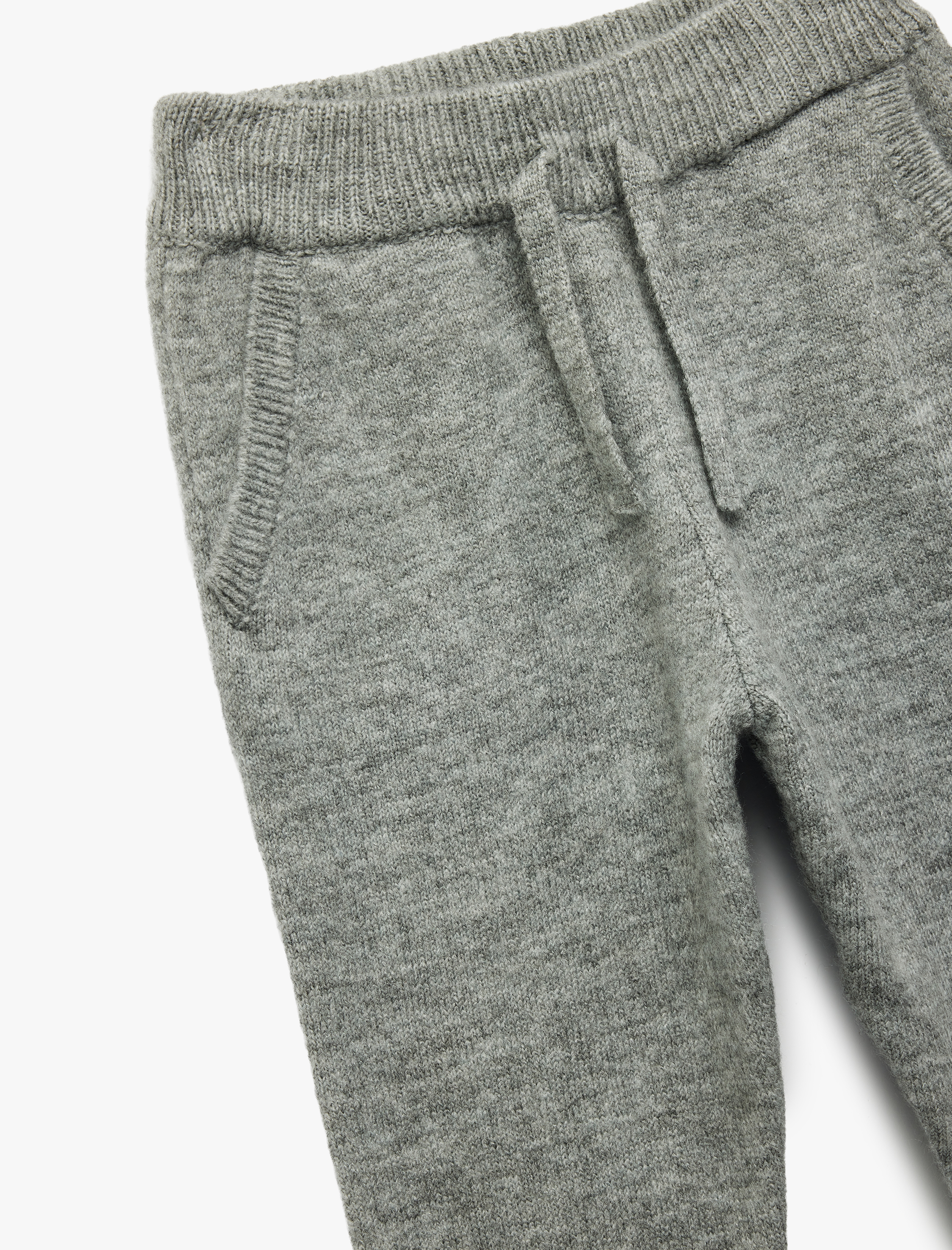  Erkek Bebek Beli Bağcıklı Basic Triko Pantolon