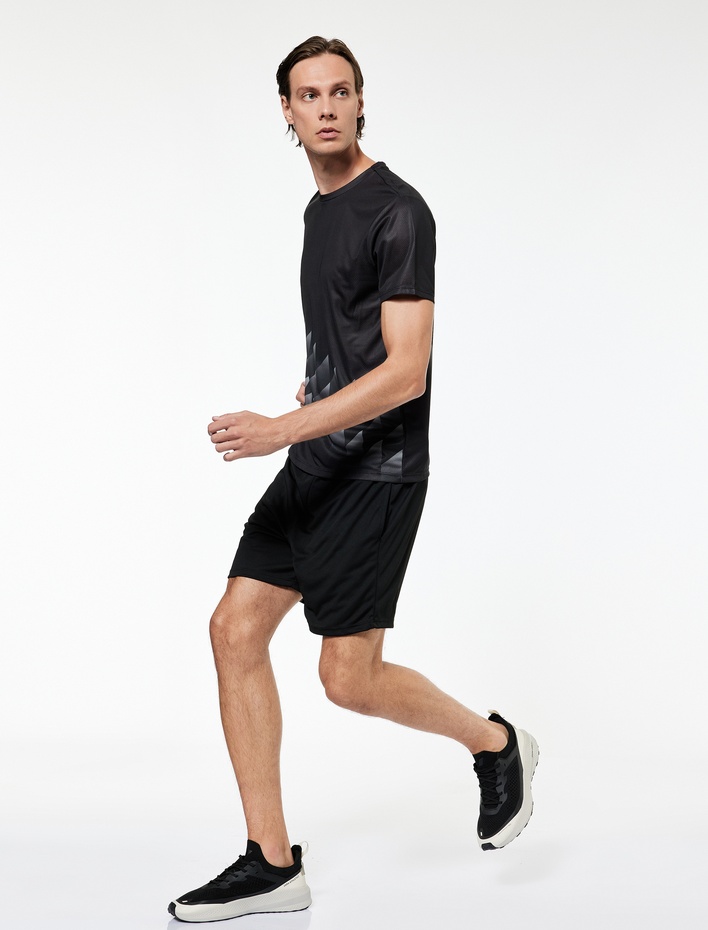  Baskı Detaylı Cepli Kısa Spor Şort