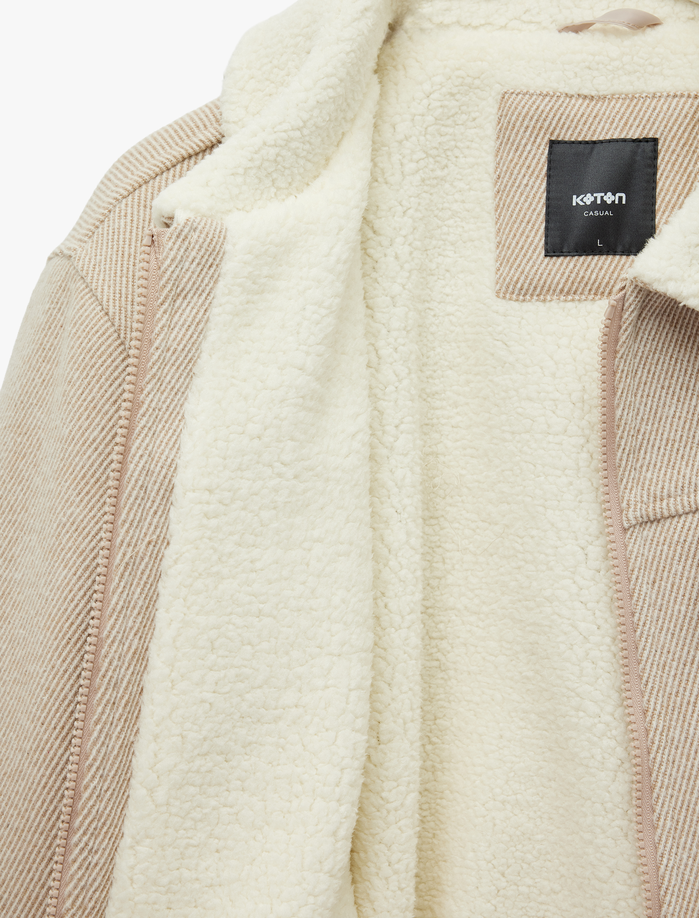 Uzun Kollu Cepli Fermuarlı İçi Peluş Astarlı Yakası Suni Kürklü Kışlık Kaşe Ceket