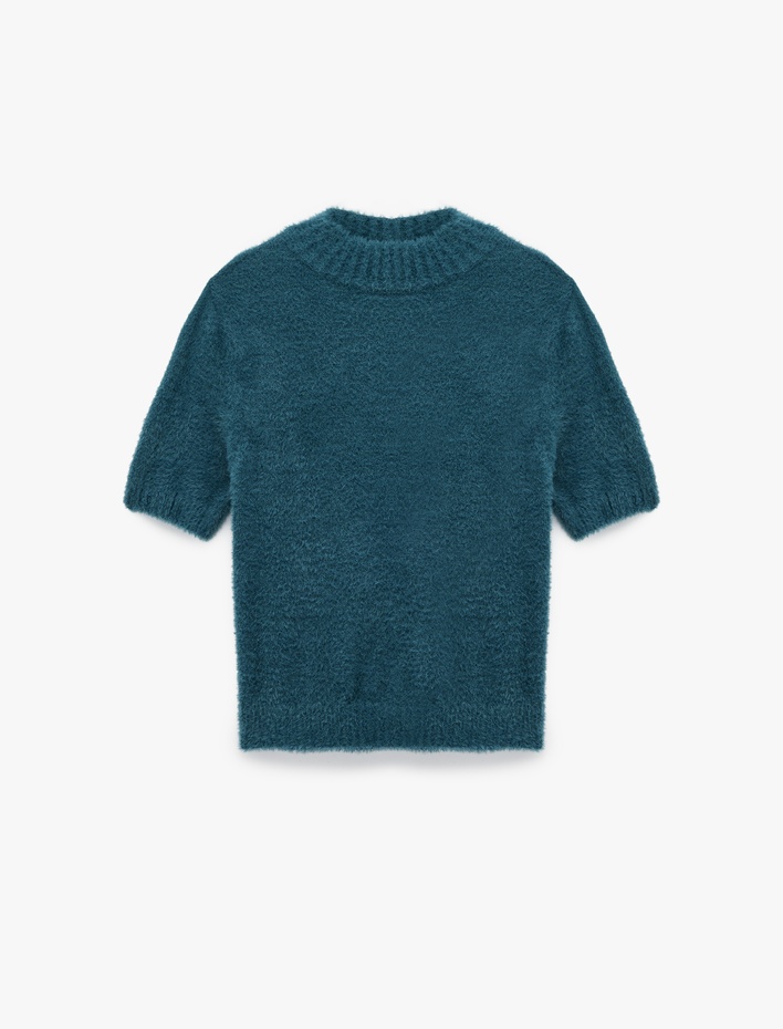  Hafif Dik Yaka Kısa Kollu Triko Peluş Kazak