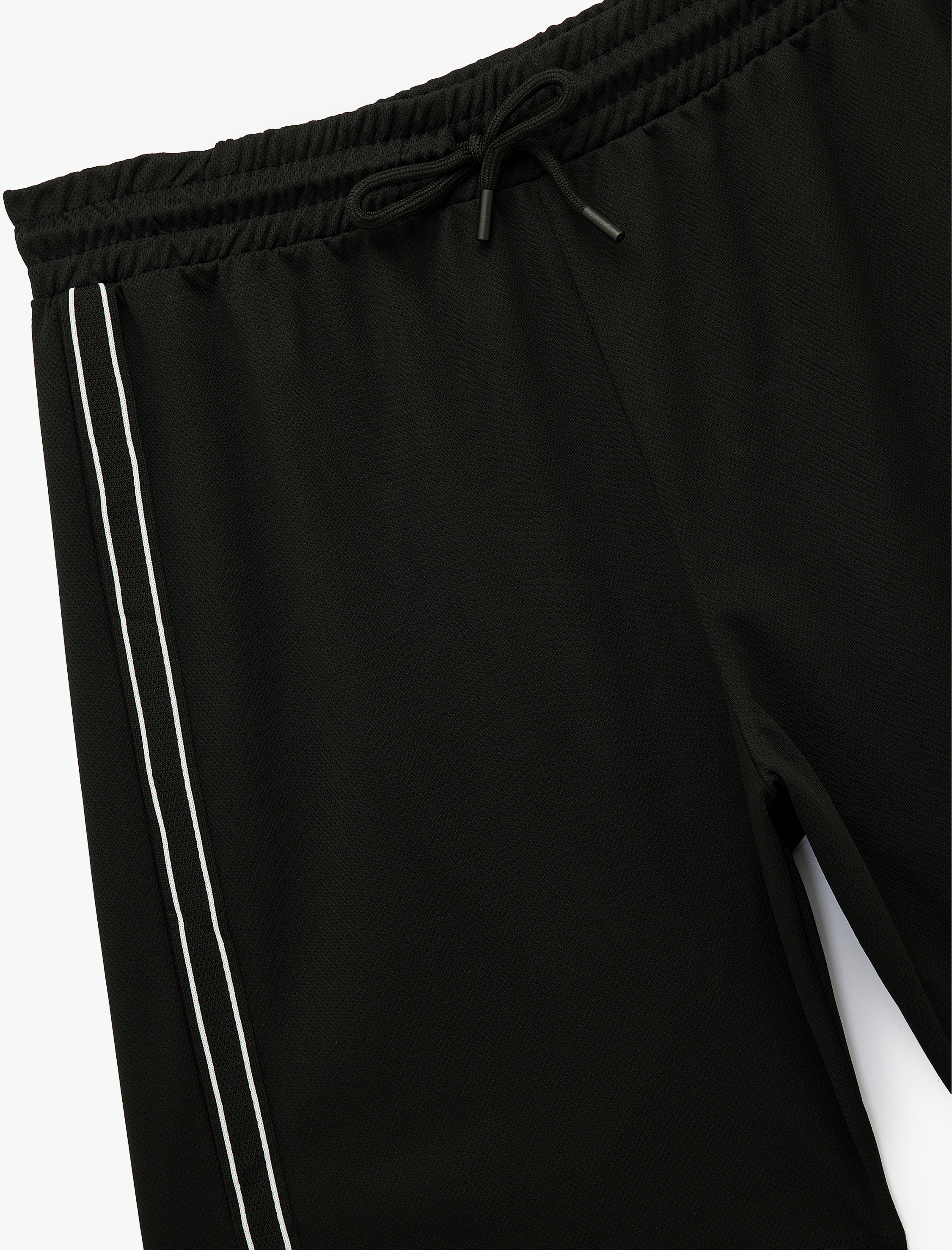   Beli Lastikli Bağlamalı Yanları Şerit Detaylı Spor Şort