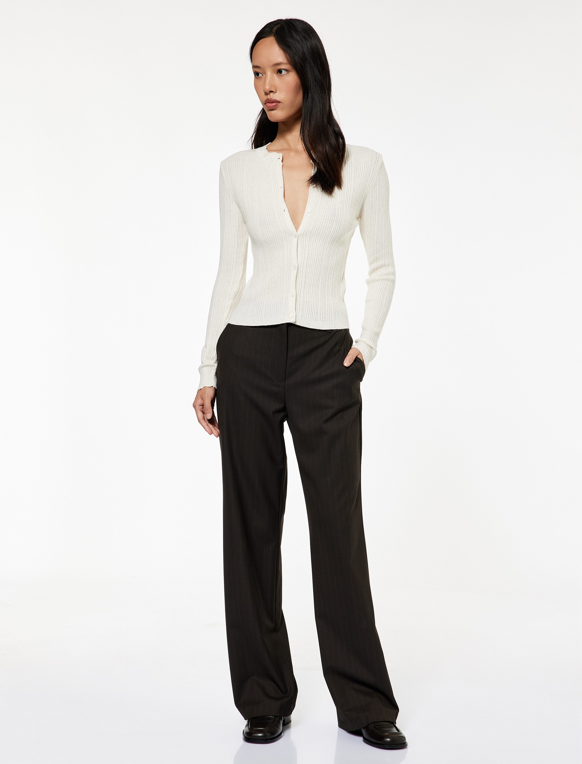   Uzun Kollu Bisiklet Yaka Düğmeli Triko Hırka