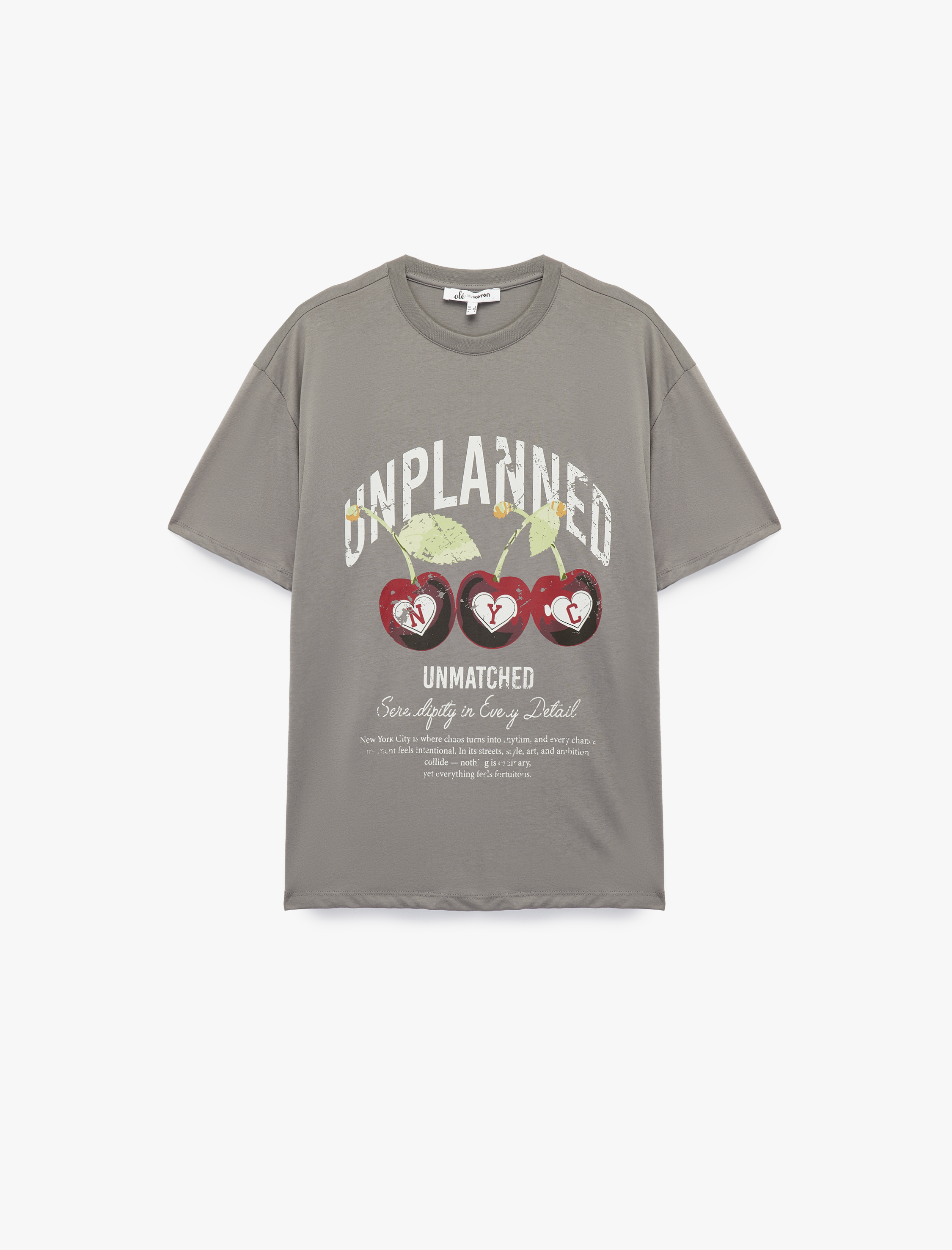   Kısa Kollu Bisiklet Yaka Kiraz Baskılı Oversize Tişört