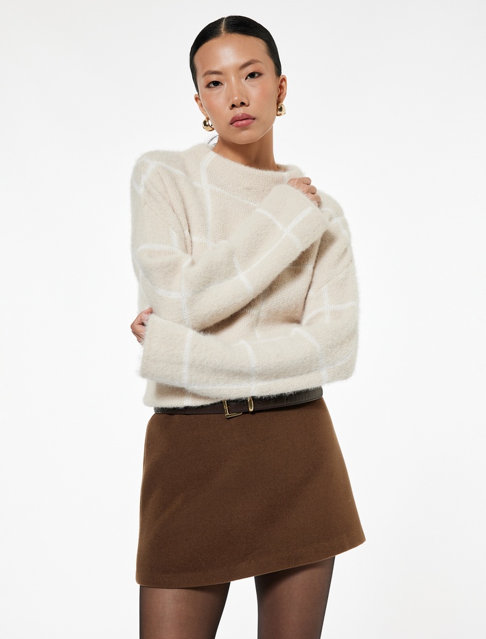  Uzun Kollu Dik Yaka Kareli Triko Peluş Kazak