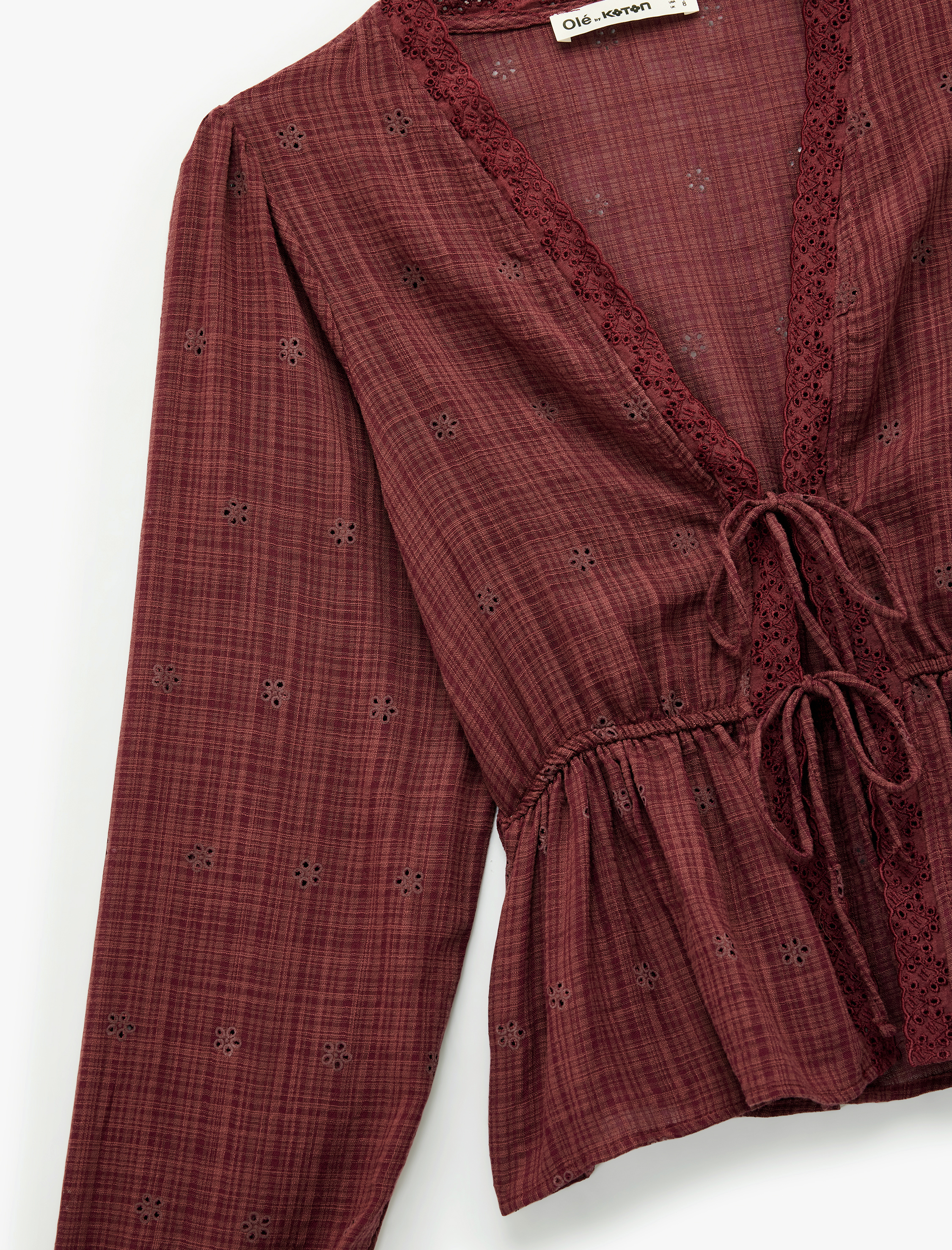   Uzun Kollu V Yaka Viskon Karışımlı Bağcıklı Fisto Bluz