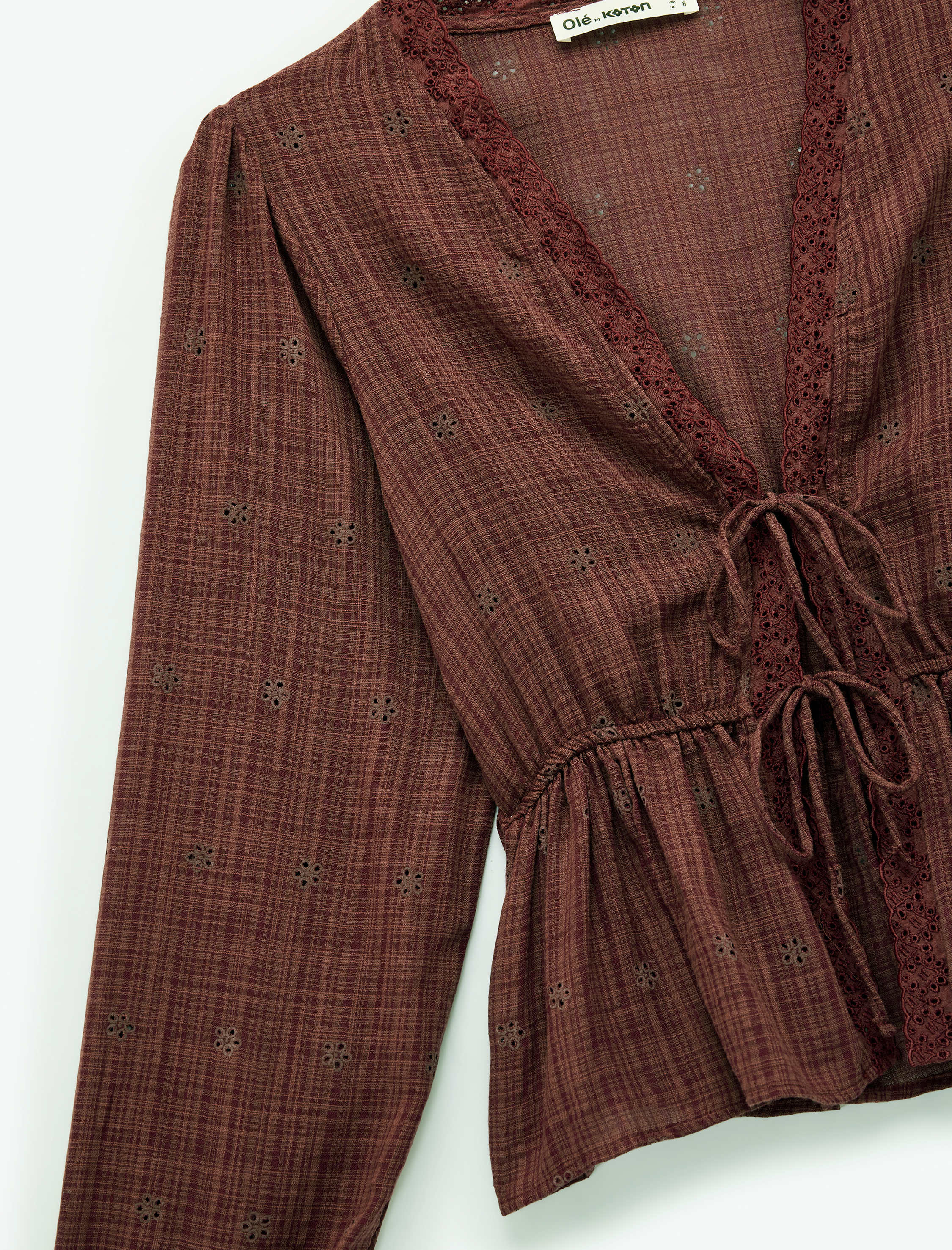   Uzun Kollu V Yaka Viskon Karışımlı Bağcıklı Fisto Bluz