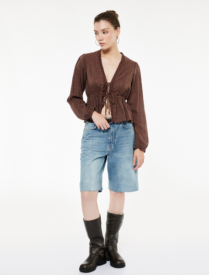  Uzun Kollu V Yaka Viskon Karışımlı Bağcıklı Fisto Bluz