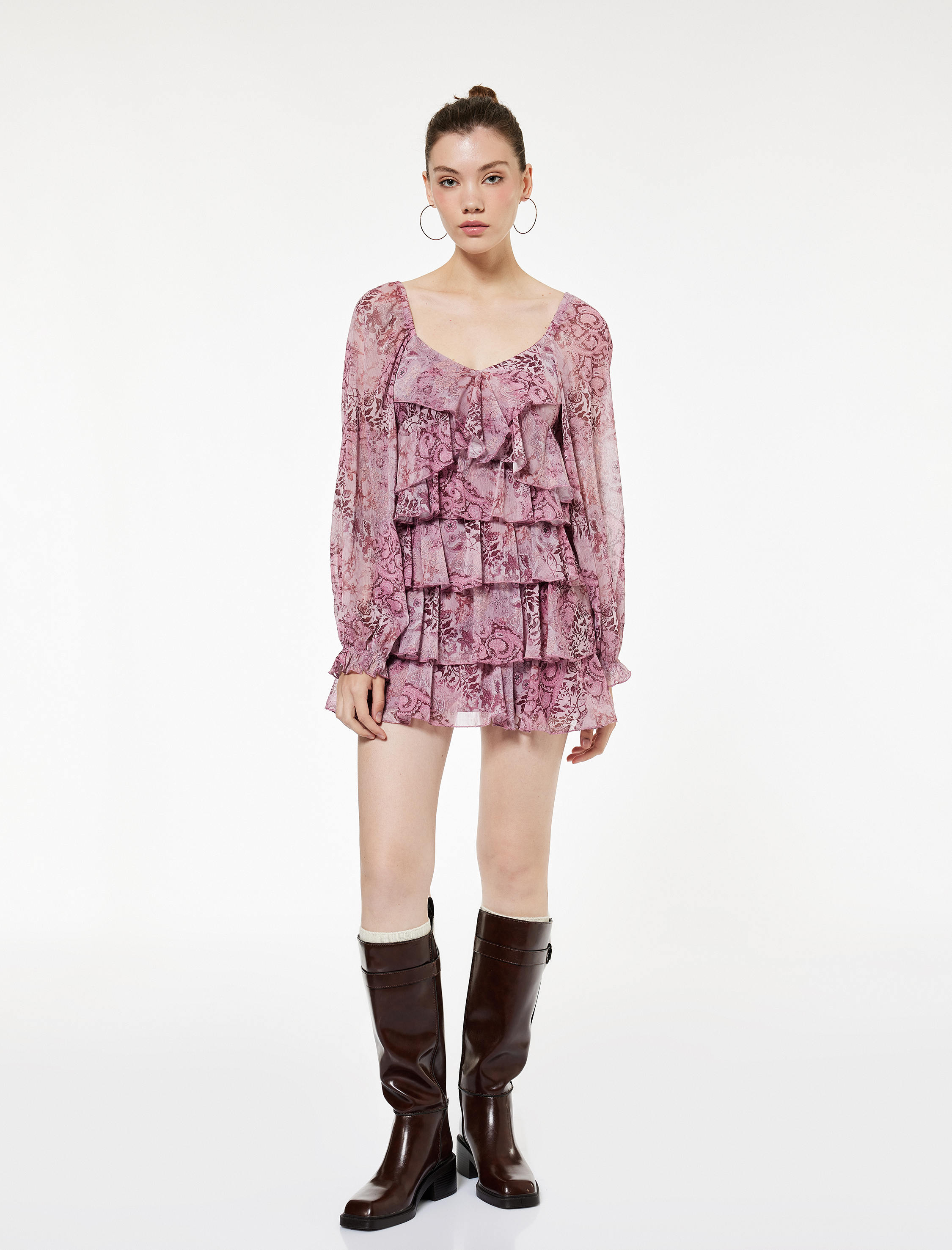   Uzun Balon Kollu V Yaka Katlı Fırfırlı Çiçekli Şifon Mini Elbise