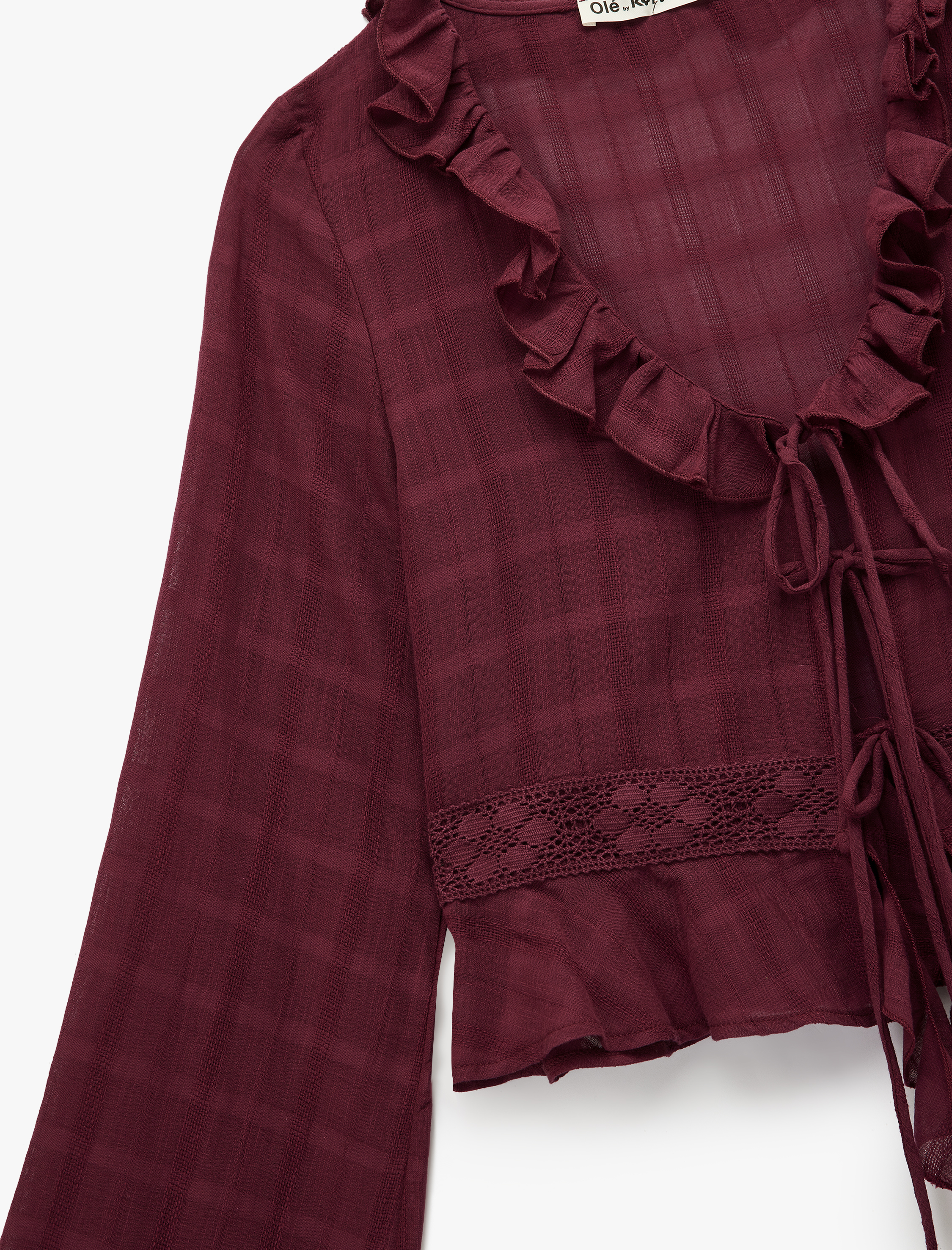   Fırfırlı Yaka Uzun Kollu Bağcıklı Dantel Detaylı Ekoseli Bluz