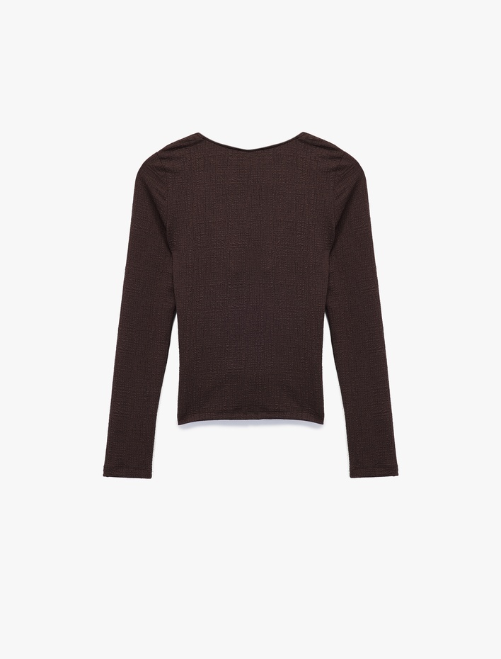  Metal Aksesuarlı Uzun Kollu Slim Fit Bürümcük Kruvaze Yaka Bluz