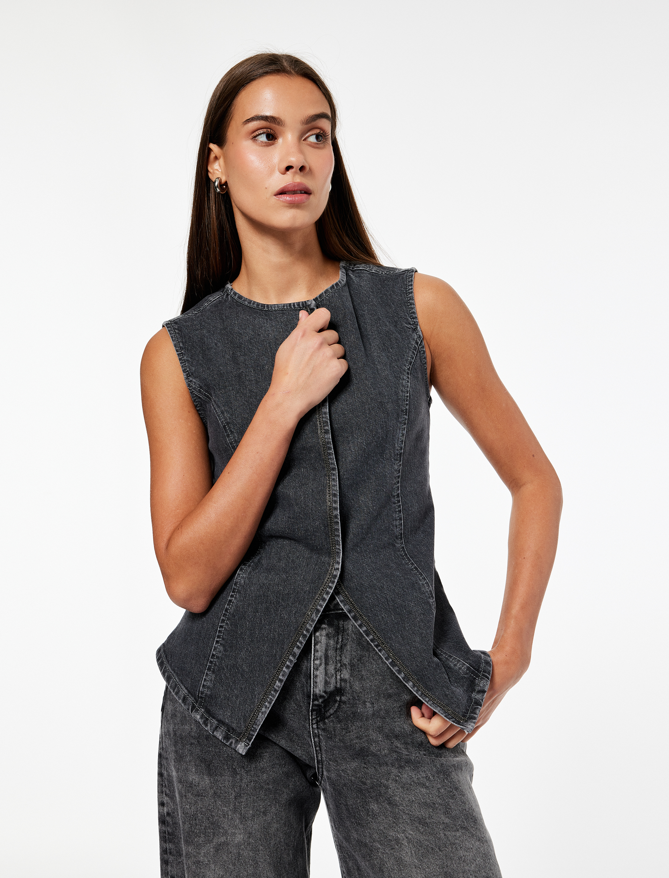   Pamuklu Slim Fit Kolsuz Bisiklet Yaka Denim Yelek