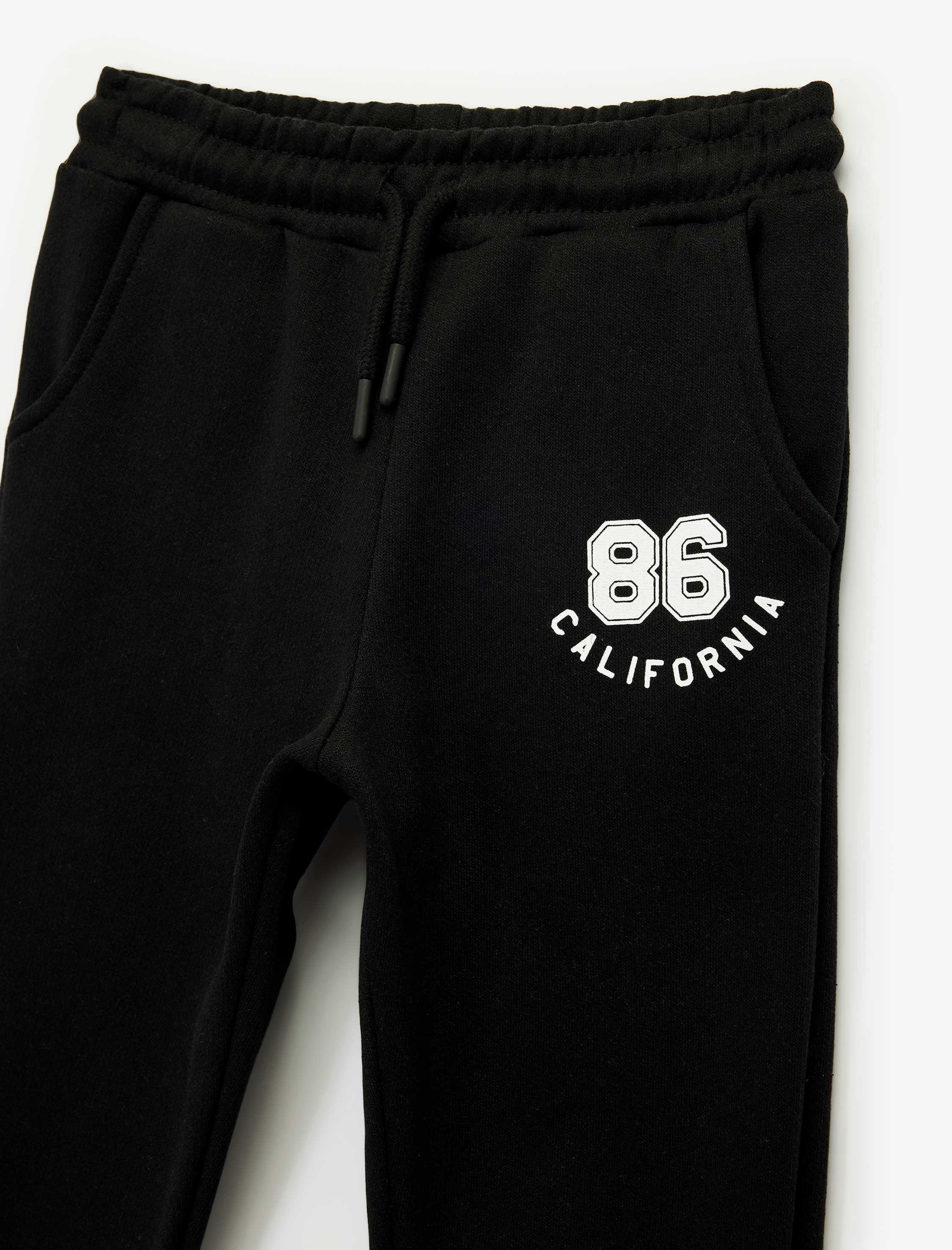  Erkek Çocuk Baskılı Beli Bağcıklı Cep Detaylı Jogger Eşofman Altı