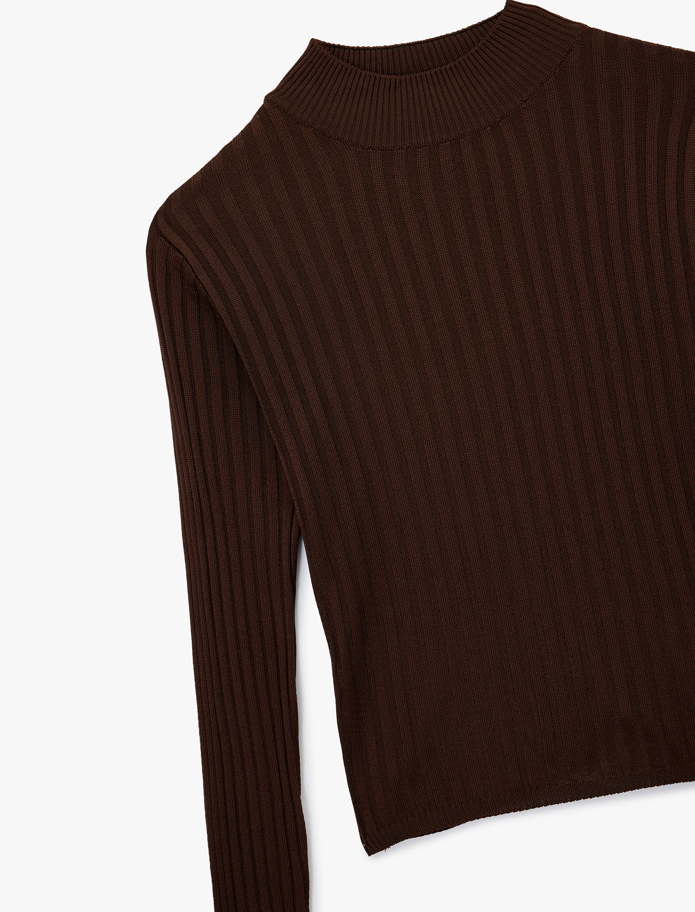   Uzun Kollu Dik Yaka Triko Kazak