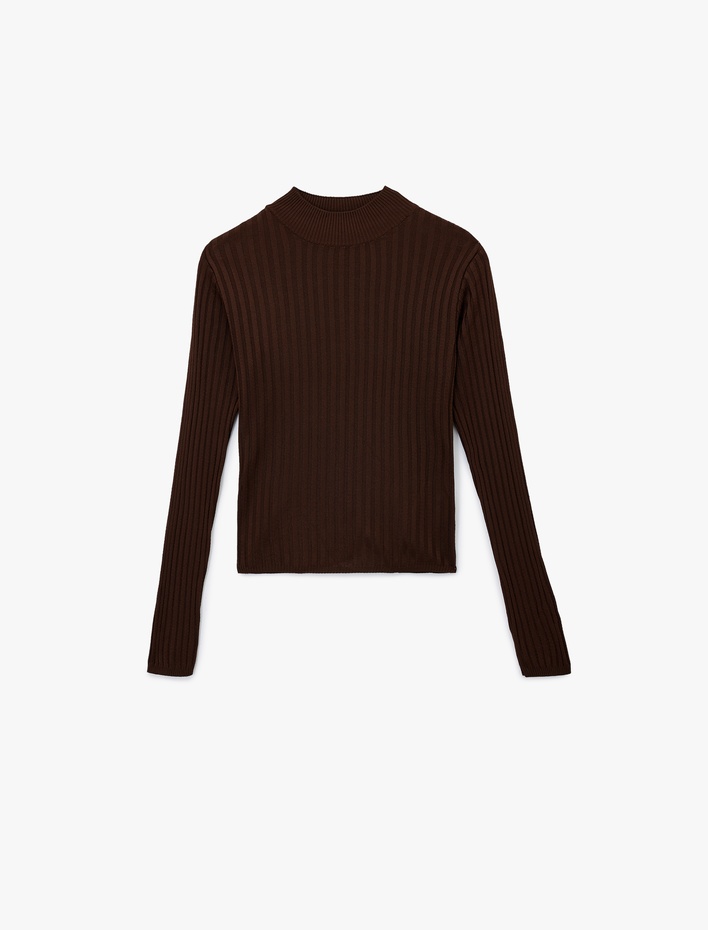  Uzun Kollu Dik Yaka Triko Kazak