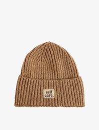 Baskılı Etiket Detaylı Katlı Bere