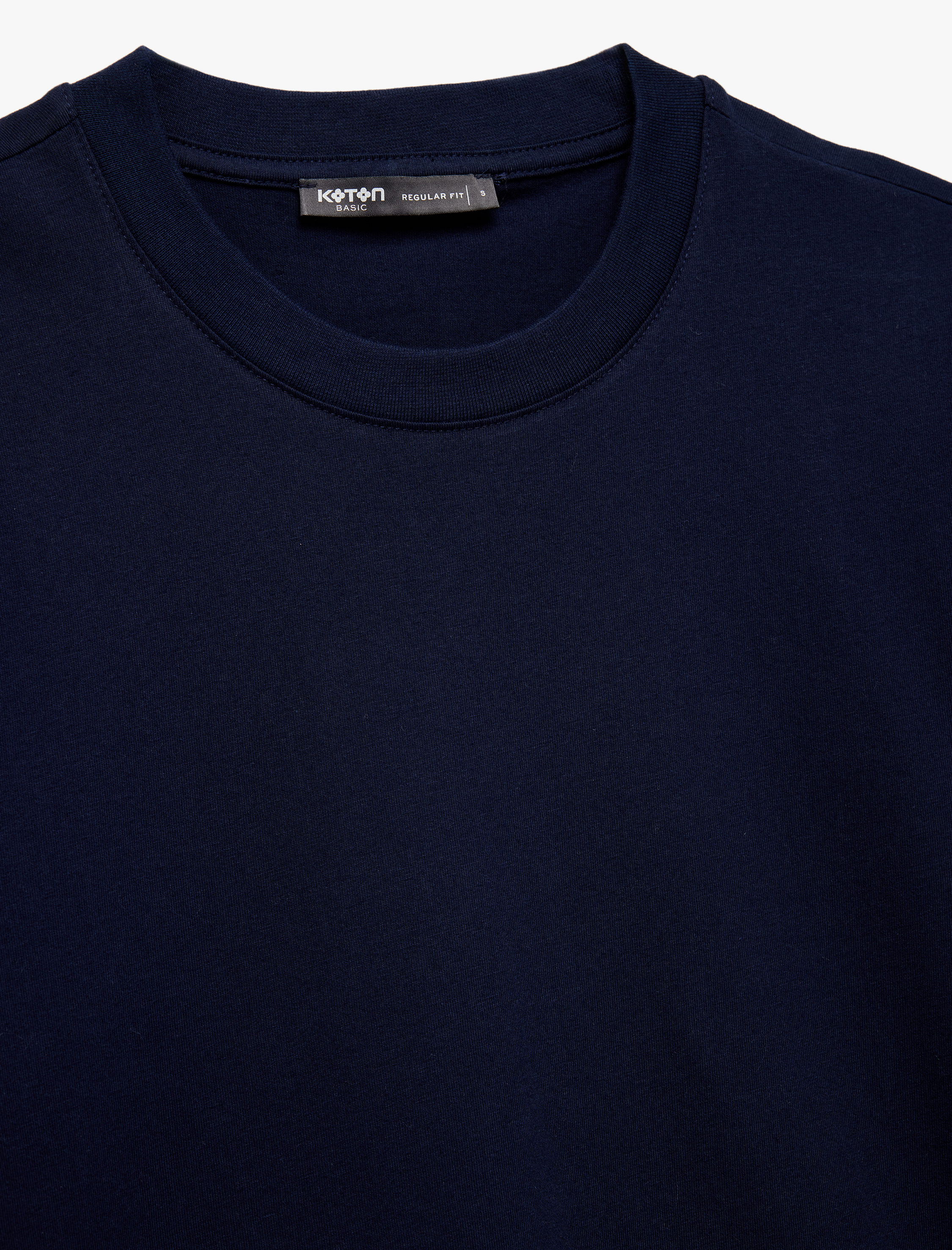   Pamuklu Bisiklet Yaka Regular Fit Kısa Kollu Basic Tişört