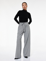 Beli Bağcıklı Kareli Geniş Paça Kumaş Pantolon