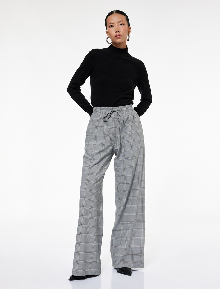  Beli Bağcıklı Kareli Geniş Paça Kumaş Pantolon