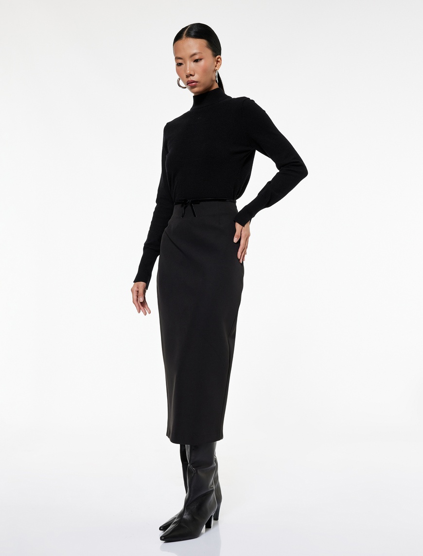   Slim Fit Yırtmaçlı Fiyonk Detaylı Midi Kalem Etek