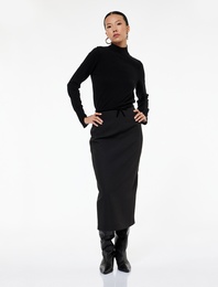 Slim Fit Yırtmaçlı Fiyonk Detaylı Midi Kalem Etek