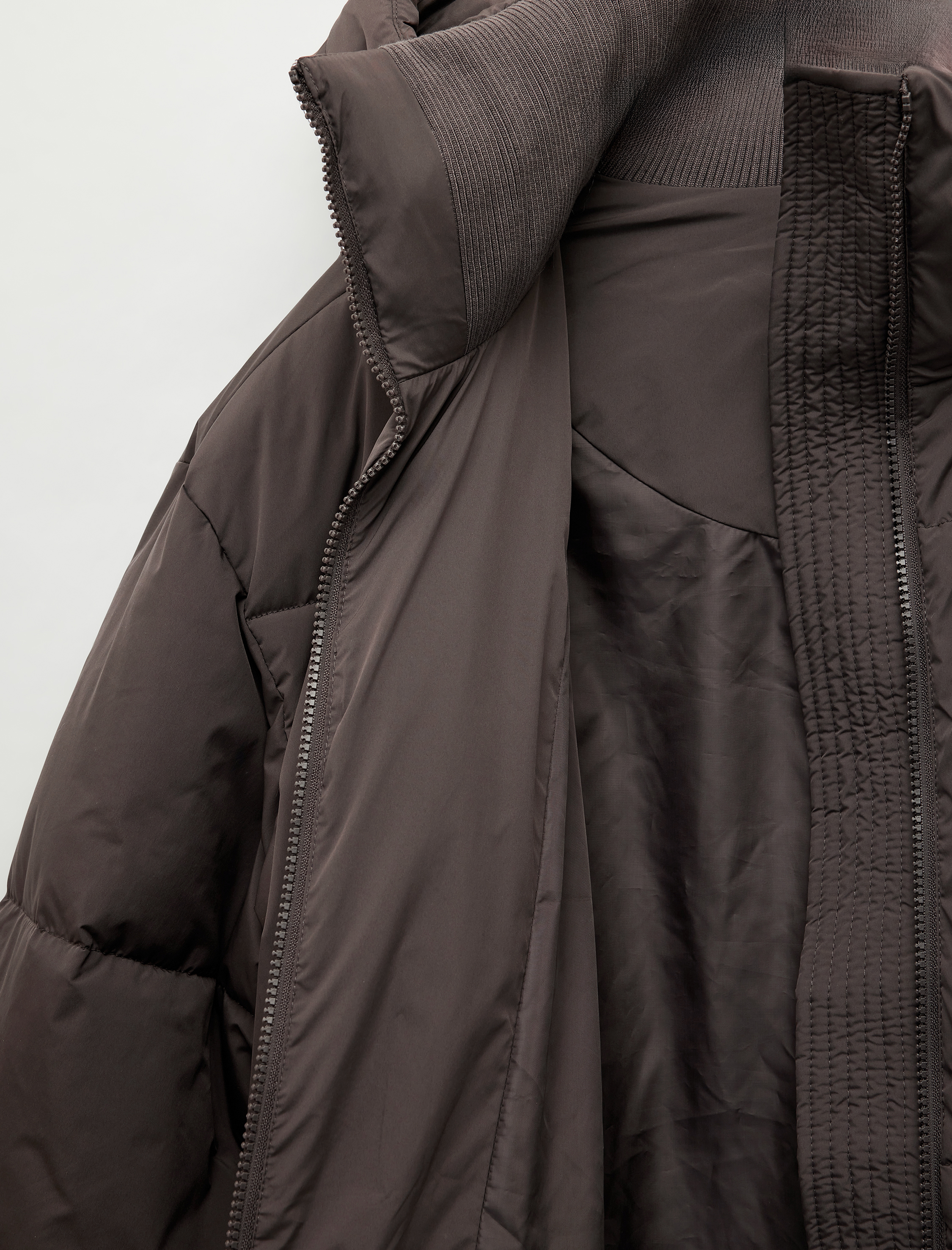   Uzun Kollu Cepli Kapüşonlu Anorak Su İtici Uzun Oversize Şişme Mont