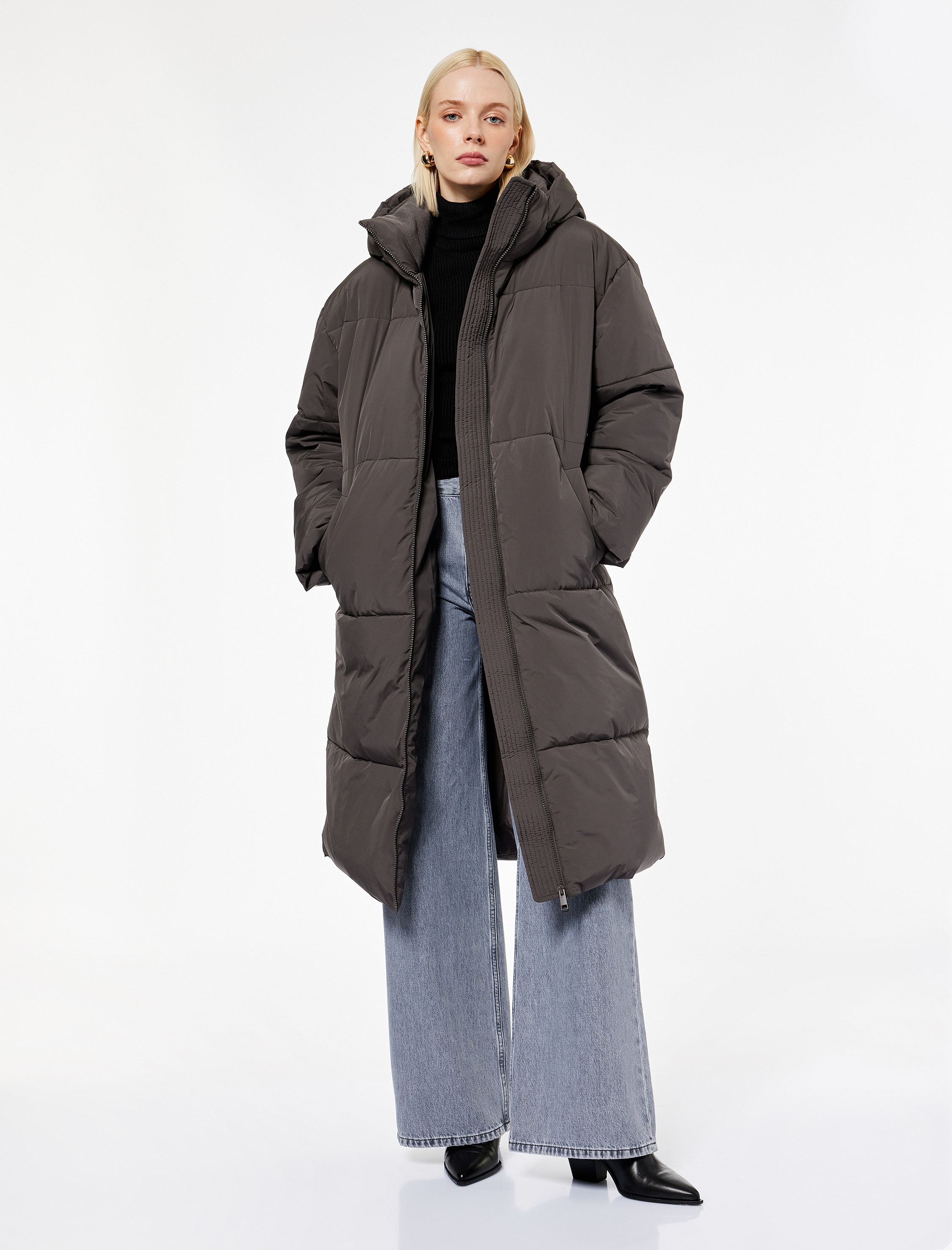   Uzun Kollu Cepli Kapüşonlu Anorak Su İtici Uzun Oversize Şişme Mont